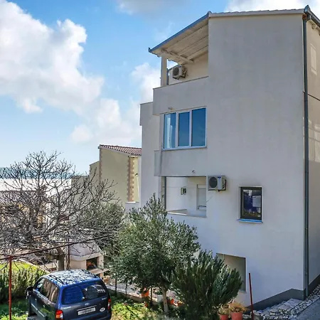 Apartment Awesome In Nemira With House Sea View *